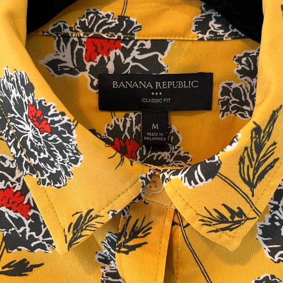 Banana Republic Classic Fit Yellow Floral Blouse - Picture 2 of 3